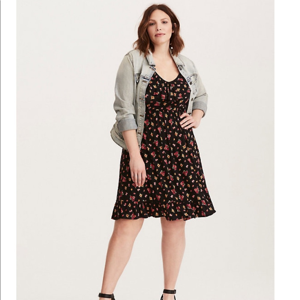 TORRID Floral Black Ruffle Tank Dress 👗